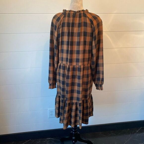PLAID RUFFLE HEM LONG SLEEVE DRESS IN MAPLE VALLEY Size Small - Picture 7 of 12